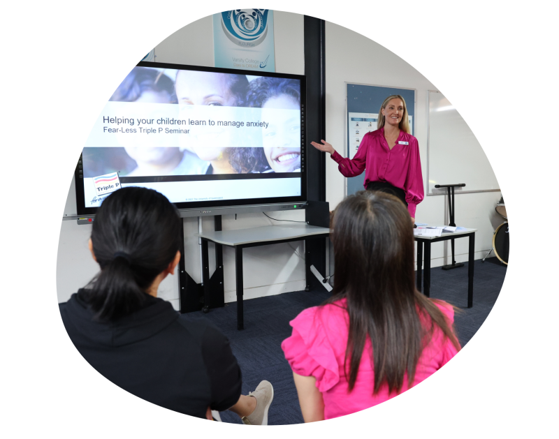 triple p presenter Sue Osmand teaching parenting class